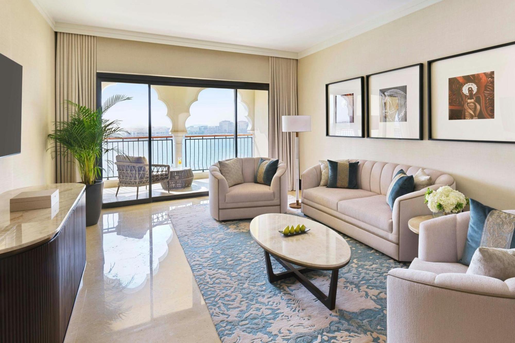 The Ritz-Carlton Abu Dhabi, Grand Canal Esterno foto Living room