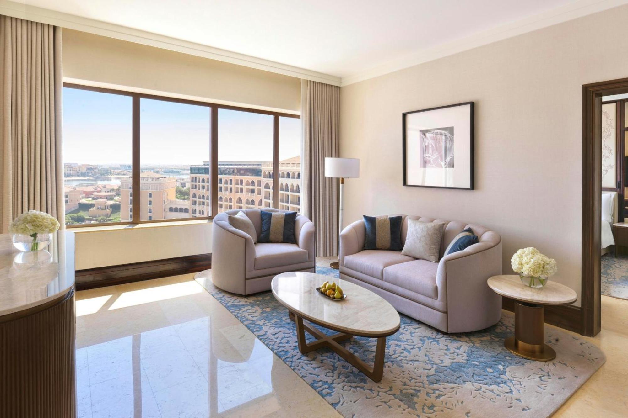 The Ritz-Carlton Abu Dhabi, Grand Canal Esterno foto A living room at the Ritz-Carlton, Washington, D.C.