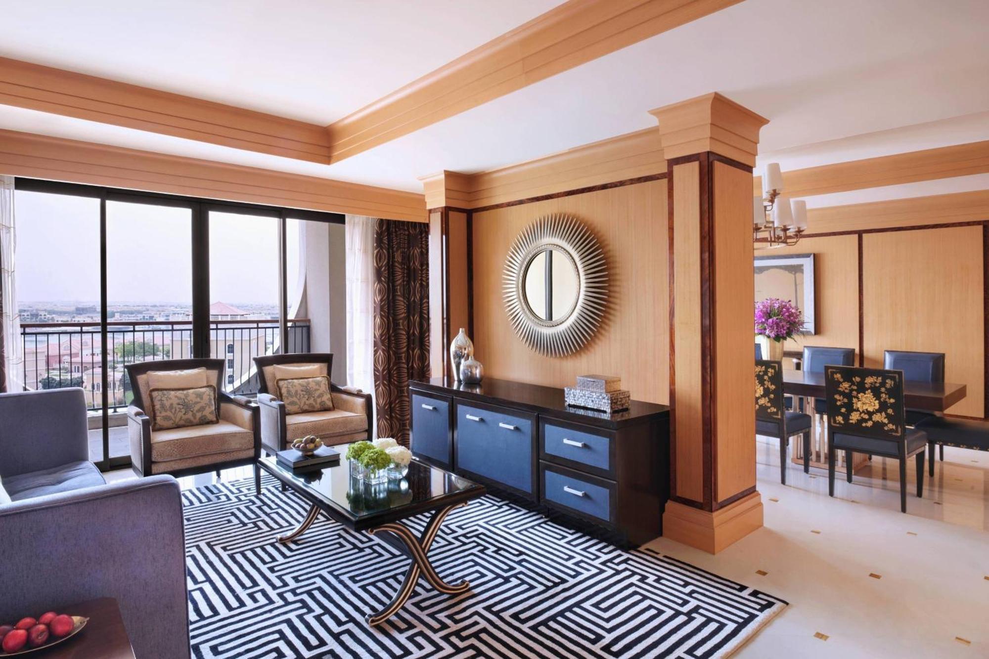The Ritz-Carlton Abu Dhabi, Grand Canal Esterno foto A suite at the Mandarin Oriental, Beijing