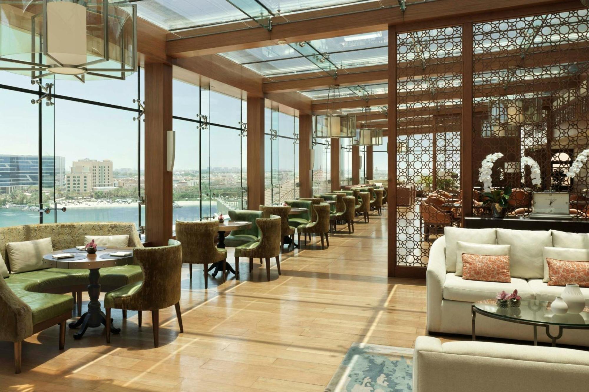 The Ritz-Carlton Abu Dhabi, Grand Canal Esterno foto